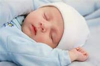  النَّومُ عند حديثي الولادة والرُّضَّع 
